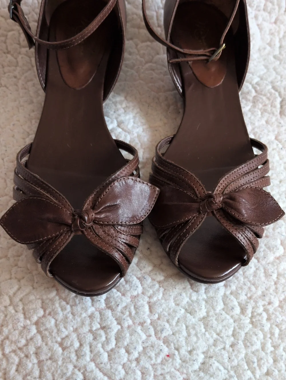 Mariana good used